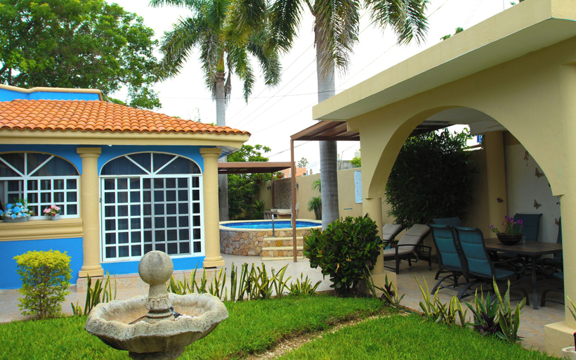 Outdoor dining 5, Room-cozy Mérida Retreat With Pool & Gar, Mérida