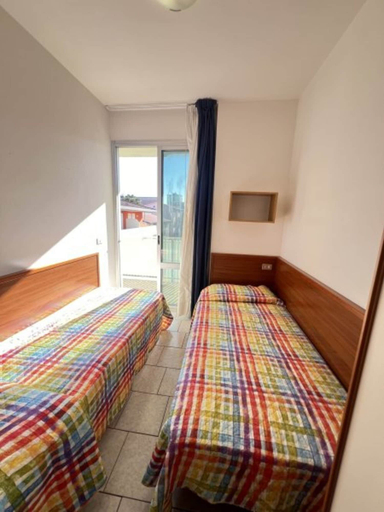 Others 3, Cozy Flat Near the Beach With Terraces, Venezia