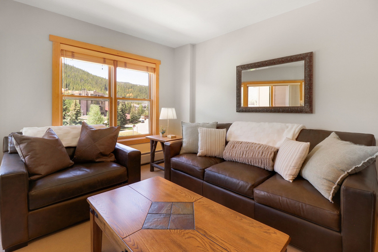 Living area 2, Cs334 Copper Springs 1 Bedroom Condo, Summit
