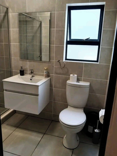 Bathroom 5, Luxury 1BR at Blyde Lagoon, Wifi and Security, City of Tshwane