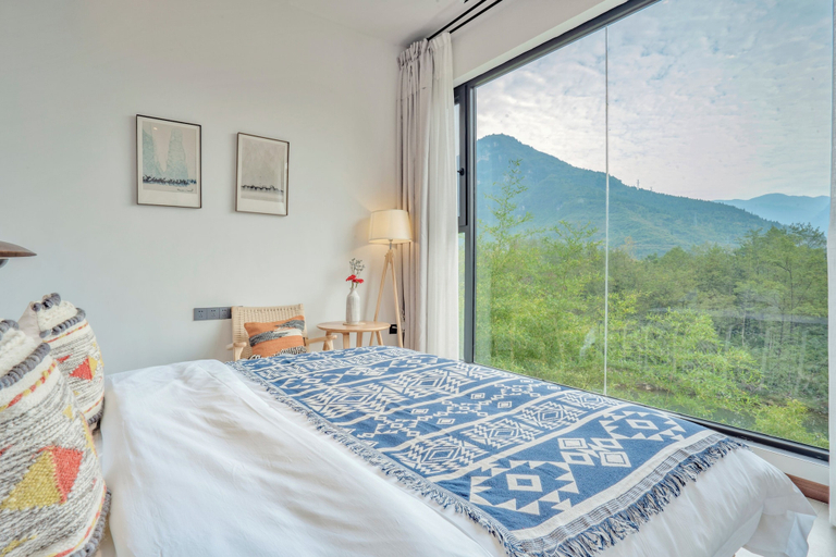 Room 2, Fanjing Mountain Xingyi Yunshe Homestay, Tongren