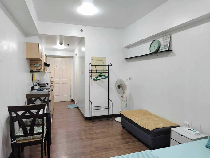 Living area 3, Windsong Suite Unli Netflix & Disney Roofdeck View, Pasay City