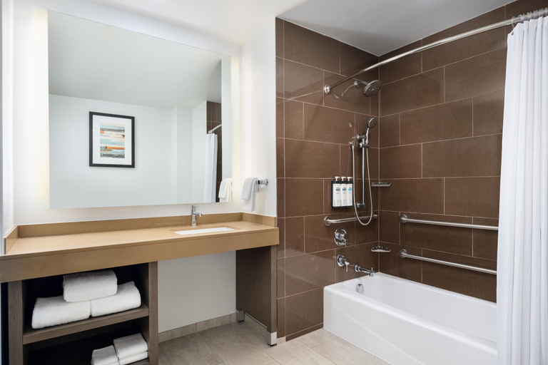 Bathroom 4, Hyatt House Naples/5th Avenue, Collier