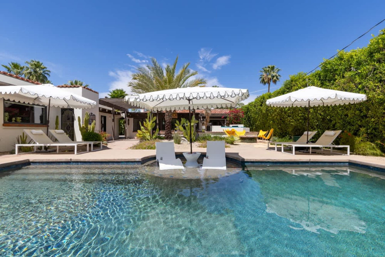 Room 2, Private Oasis Retreat, Riverside