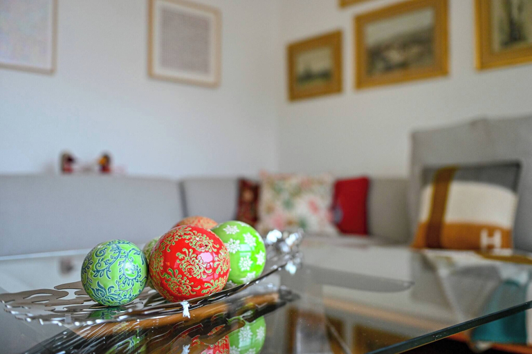 Food & Drinks 5, One Only Lake View Apartment, Lugano