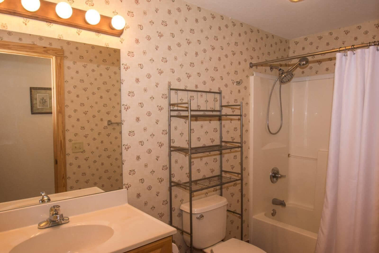 Bathroom 3, Golf View Escape, Sevier
