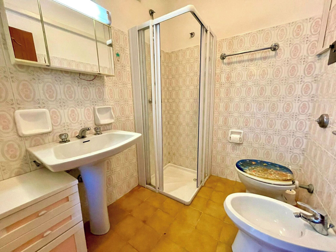Bathroom, Sea View Apartment With Shared Pool, Venezia