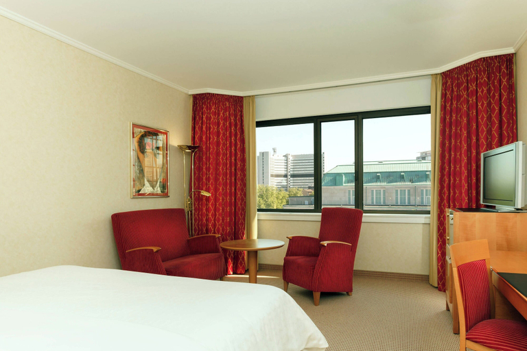 Bedroom 3, Sheraton Essen Hotel, Essen