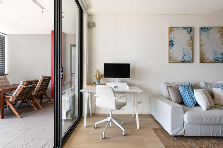 Facilities, Modern 2-Bed Apartment Near Airport, Sydney