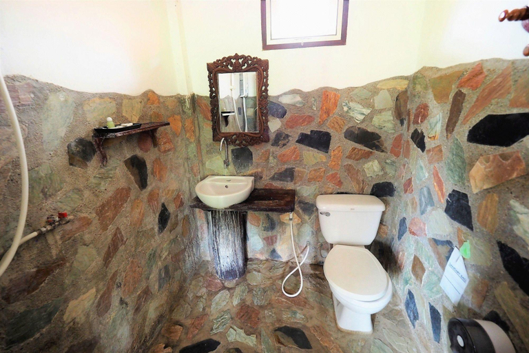 Bathroom 4, Khaothone River View Resort, Sai Yok