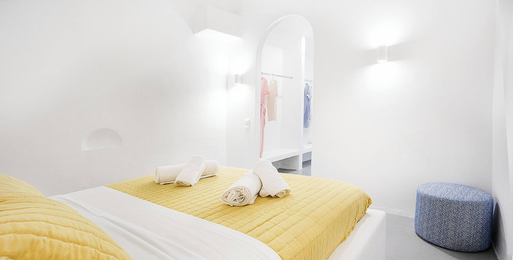 Room 3, Suite With Indoor and Outdoor Jacuzzi, South Aegean