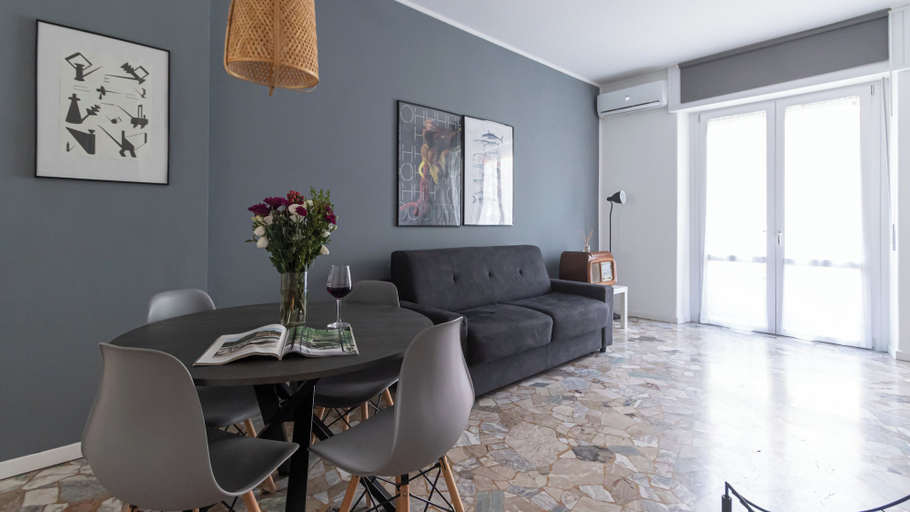 Interior 5, Italianway Comfort - Raffaello Sanzio 33, Milano
