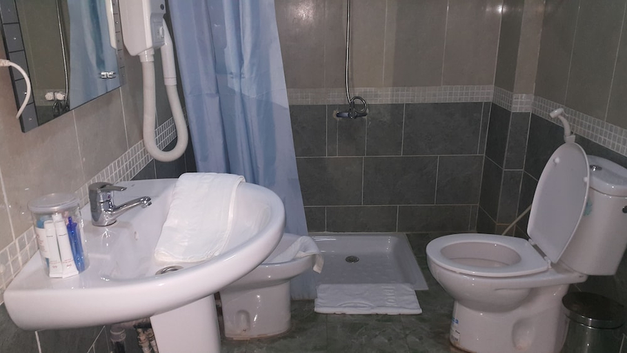 Bathroom, WISSAL HOTEL, Nouakchott