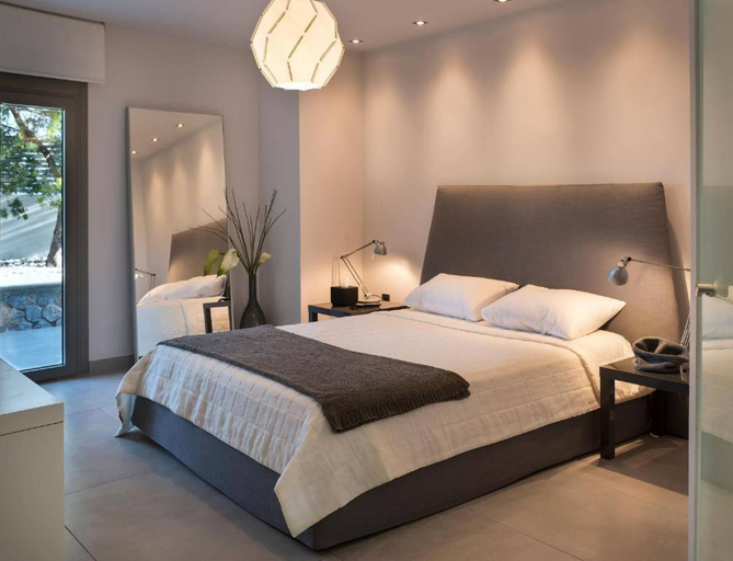 Bedroom 5, Villa Soligia Blue - New Luxury Sea front Villa, Peloponnese