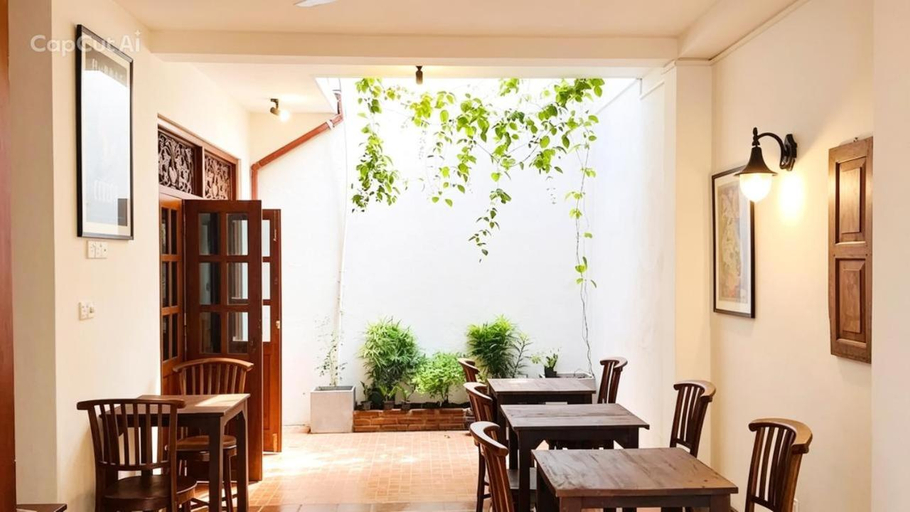 Others 3, Secret Palace House, Galle Four Gravets