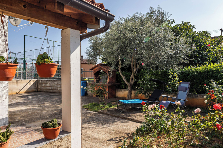 Terrace/patio 3, Lovely House Luiza, Poreč