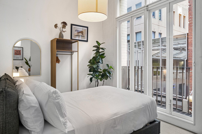 Bedroom 2, Chic 2-Bed Apartment in Melbourne CBD, Melbourne