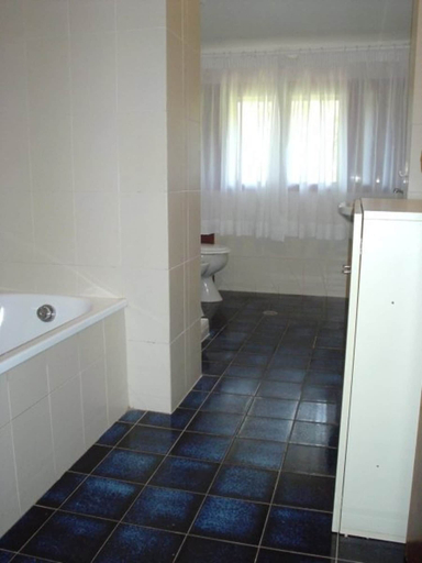 Bathroom 4, Spacious Stay for Families Steps From the Beach, Udine