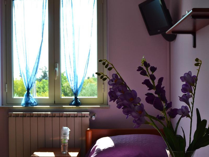Others 5, Room-suite Rosa - B&b S - Elia, Caltanissetta