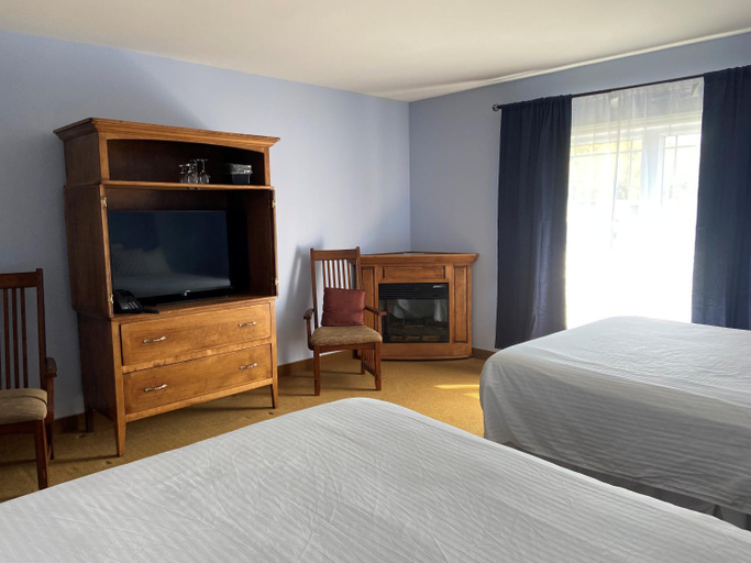 Bedroom 2, The Lakes at Ben Eoin Golf Club & Resort, Cape Breton
