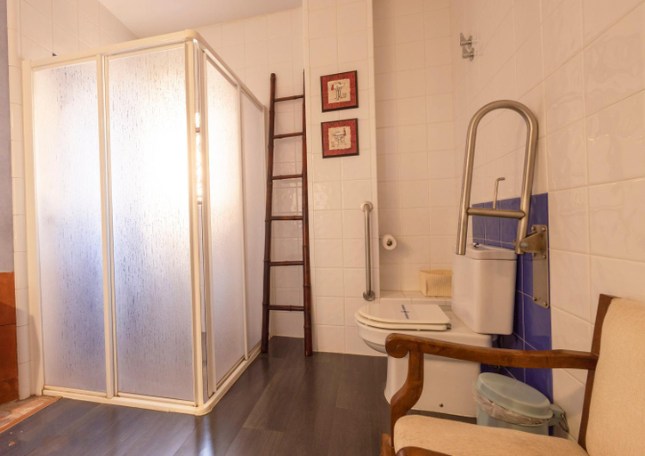 Bathroom 3, La Vida de Antes, Toledo