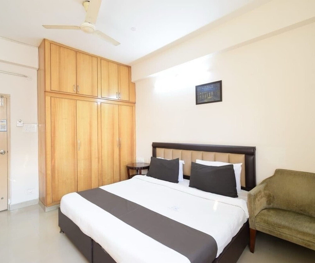 Room 4, Classic Hotel Gandimaisamma, Ranga Reddy