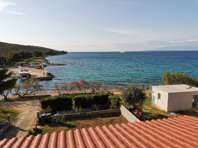 Others 1, Apartment 2 Near the sea, Preko