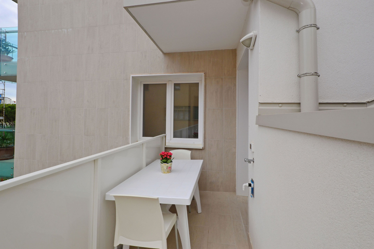 Balcony, Seaside Escape for a Relaxing Stay, Udine