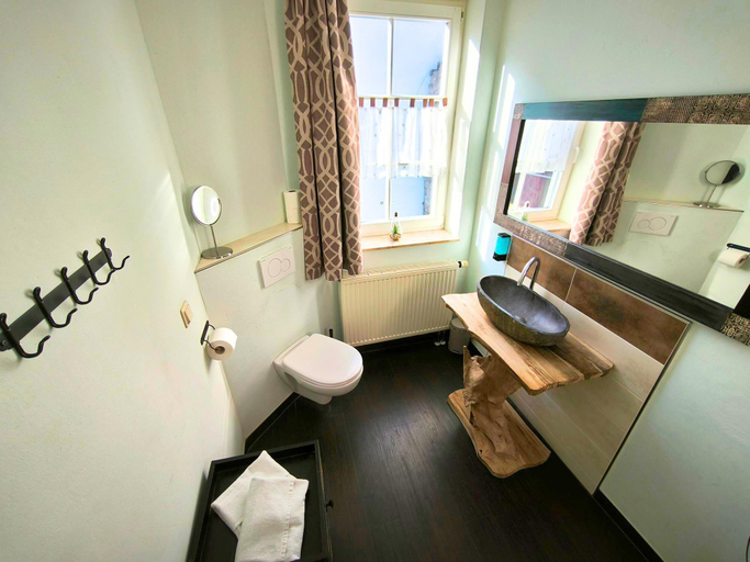 Bathroom 2, Apartment Kapstadt up to 5 people, Unstrut-Hainich-Kreis