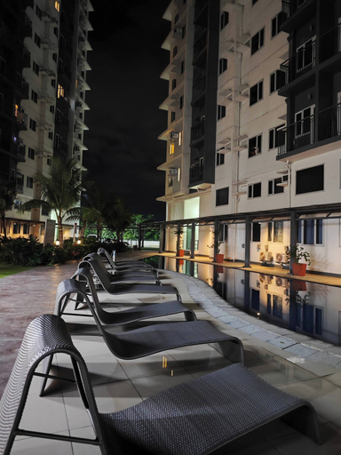 Exterior & Views 2, Luxurious and Cozy Condo in Quezon City With City View, Quezon City