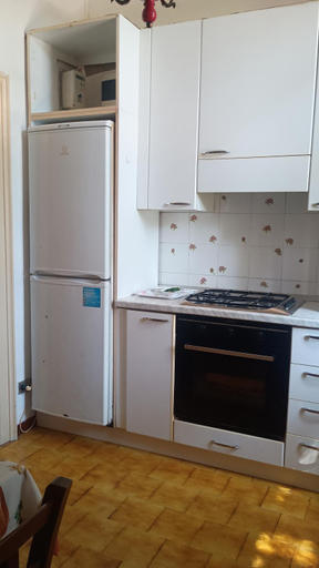 Others 4, casina modesta, Varese