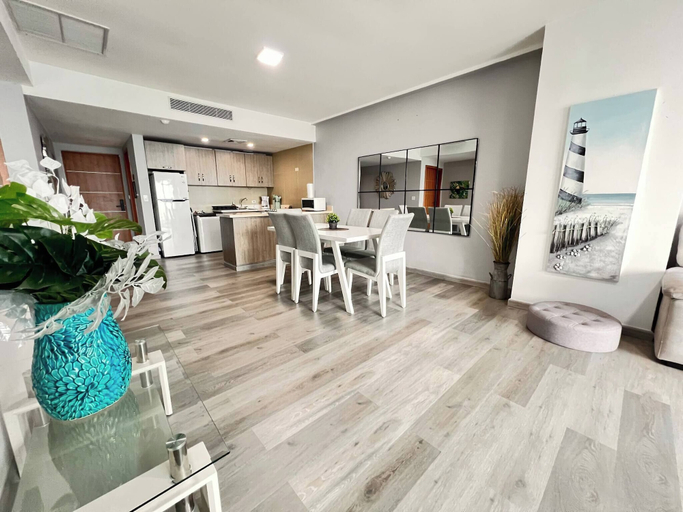 Dining room 4, Exclusive Apartment in Calzada de Amador, Panamá