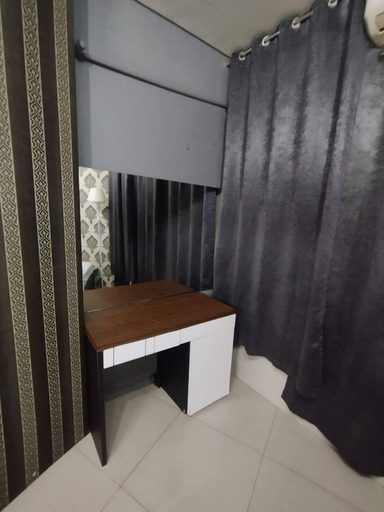 Others 5, Shell Residences MOA by darpm, Pasay City