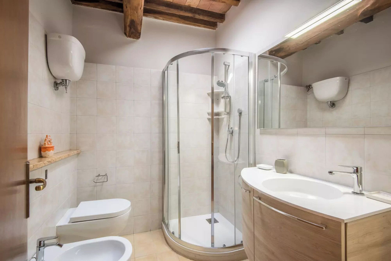 Bathroom, Apartment Casa Laura, Siena