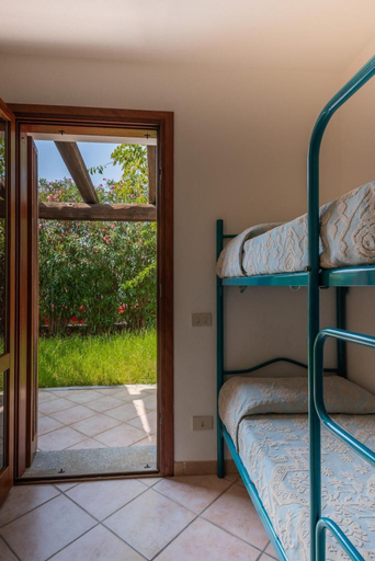Room 3, Simple Gem of Le Dimore di Budoni 2 Bedroom Trilo6 Apartment Sleeps 6 Persons, Nuoro