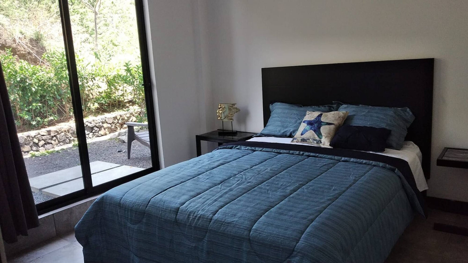 Room 2, Ocean View House, Modern, Elegant With Pool, Carrillo