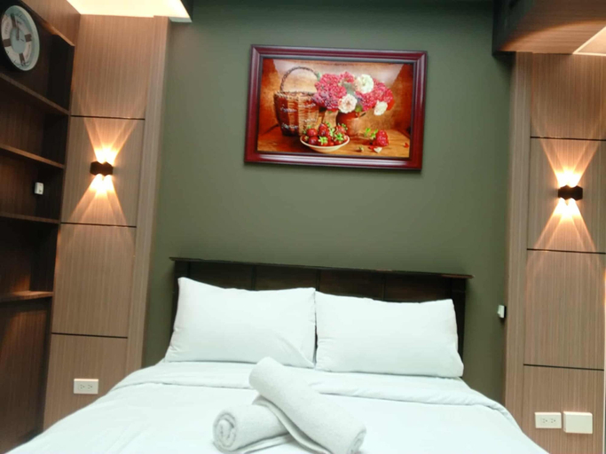 Room 3, Grand Riviera Suites Manila Condo Infront of us Embassy, Manila City