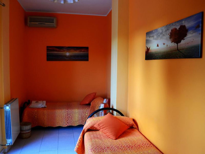 Others 4, Room-suite Rosa - B&b S - Elia, Caltanissetta