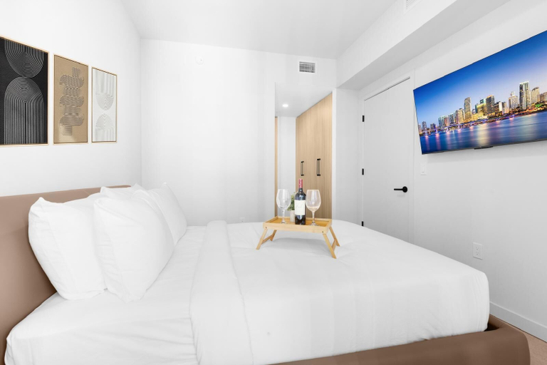 Room 5, We Host at 501 Residences - Miami Experience, Miami-Dade