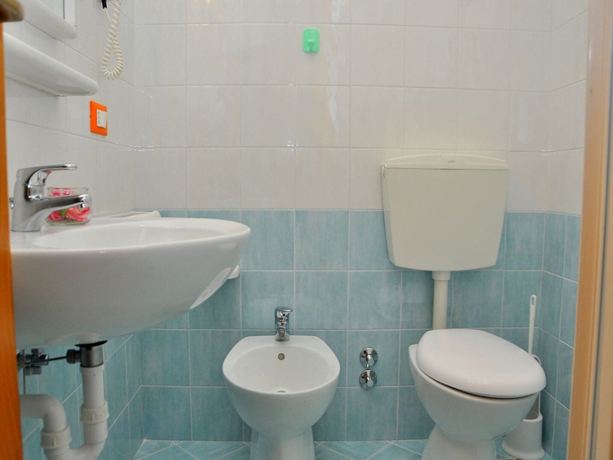 Bathroom amenities, Lovely Apartment With Garden View - Beahost, Venezia