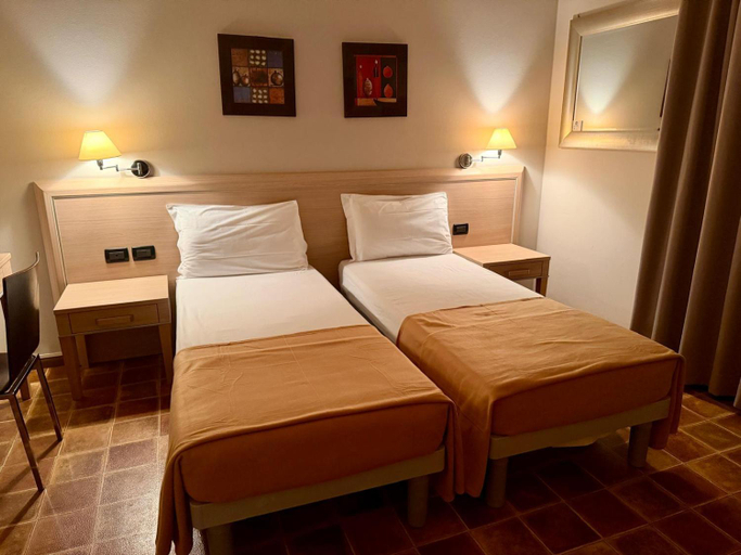 Others 4, HOTEL Monte Cimone, Trento