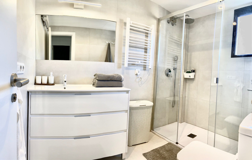 Bathroom 4, Luxury Apartment Overlooking Javea Bay and Mountains, Alicante