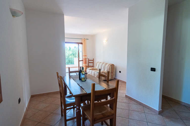 Dining 4, Idyllic Residence Cala Viola 2 Bedroom Sleeps Nm1380, Nuoro