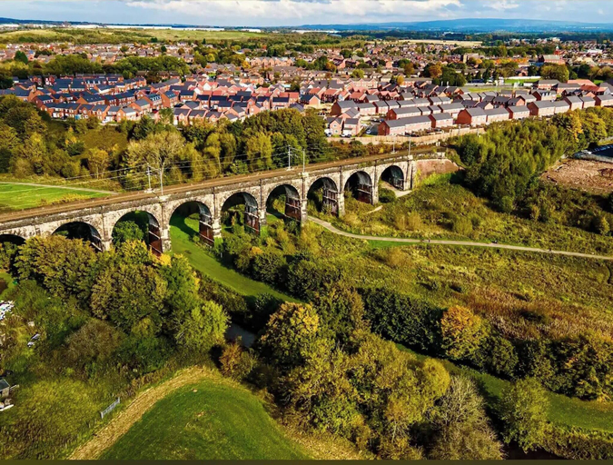 Aerial view, Contractor-friendly 2BR Gem Wi-fi & Free Parking, Wigan