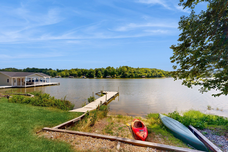 Exterior detail 5, Two-story, Lakefront Getaway With Dock, Beach, Grill, 2 Kayaks, 2 Canoes, AC, Spotsylvania