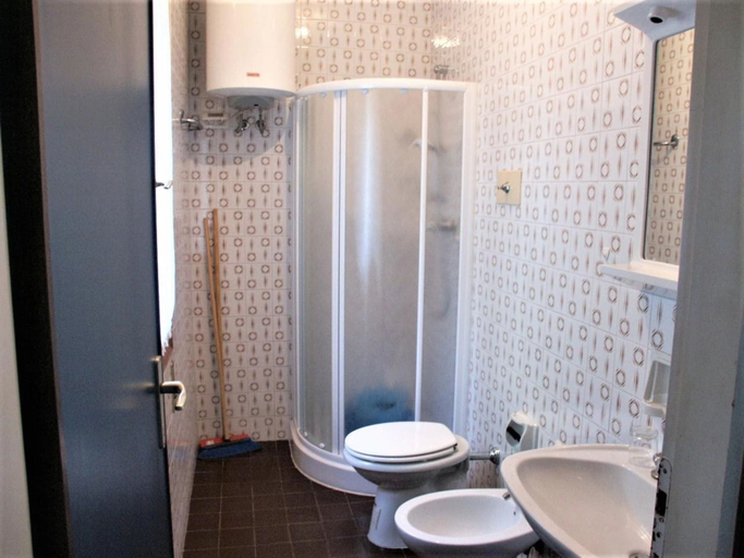 Bathroom, Comfy Apartment With Balcony, Venezia