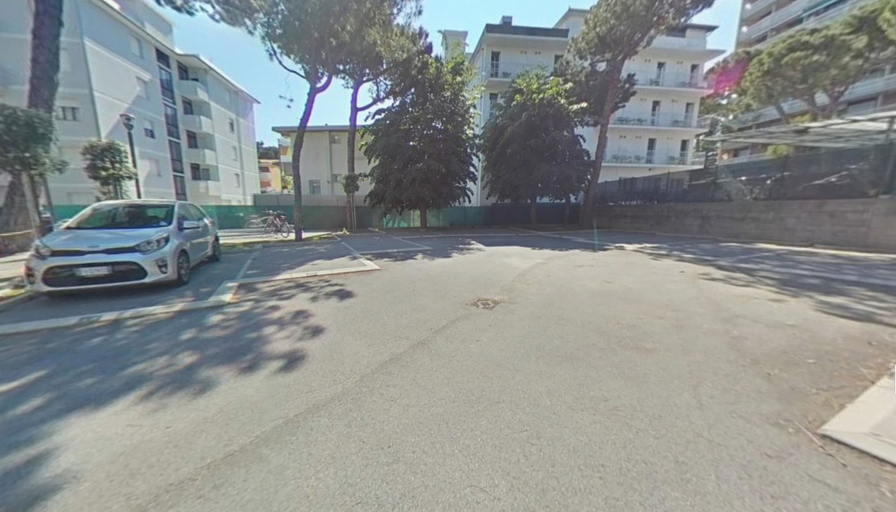 Property grounds 4, Ideal for Five Guests in Lignano-with Pool, Udine