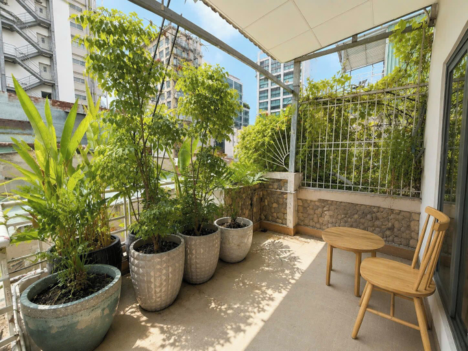 View from property 5, Ben Thanh Hideaway - A Cozi Stay, District 1