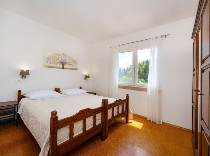 Room 2, Comfort Villa Šolo, Ploče