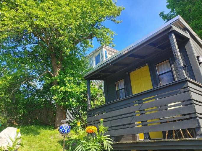 Exterior view 5, Cozy Tree House, Saint John